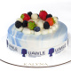 Торт під дзеркальною глазурʼю з ягідним декором Торт під дзеркальною глазурʼю з ягідним декором
