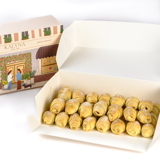 Набір фірмових вишневих рогаликів Набір фірмових вишневих рогаликів