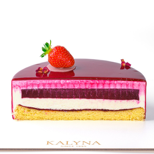 Торт Йогуртово-ягідний